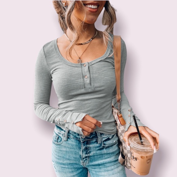 Grey crew ribbed knit long sleeve - Picture 3 of 3